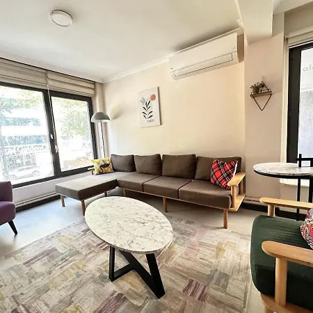 Apartamento Modern Design, Spatious In Karakoey 4br, 2ba *