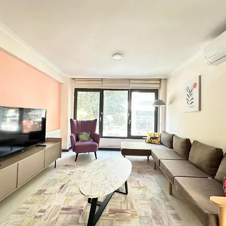 Apartman Modern Design, Spatious In Karakoey 4br, 2ba *